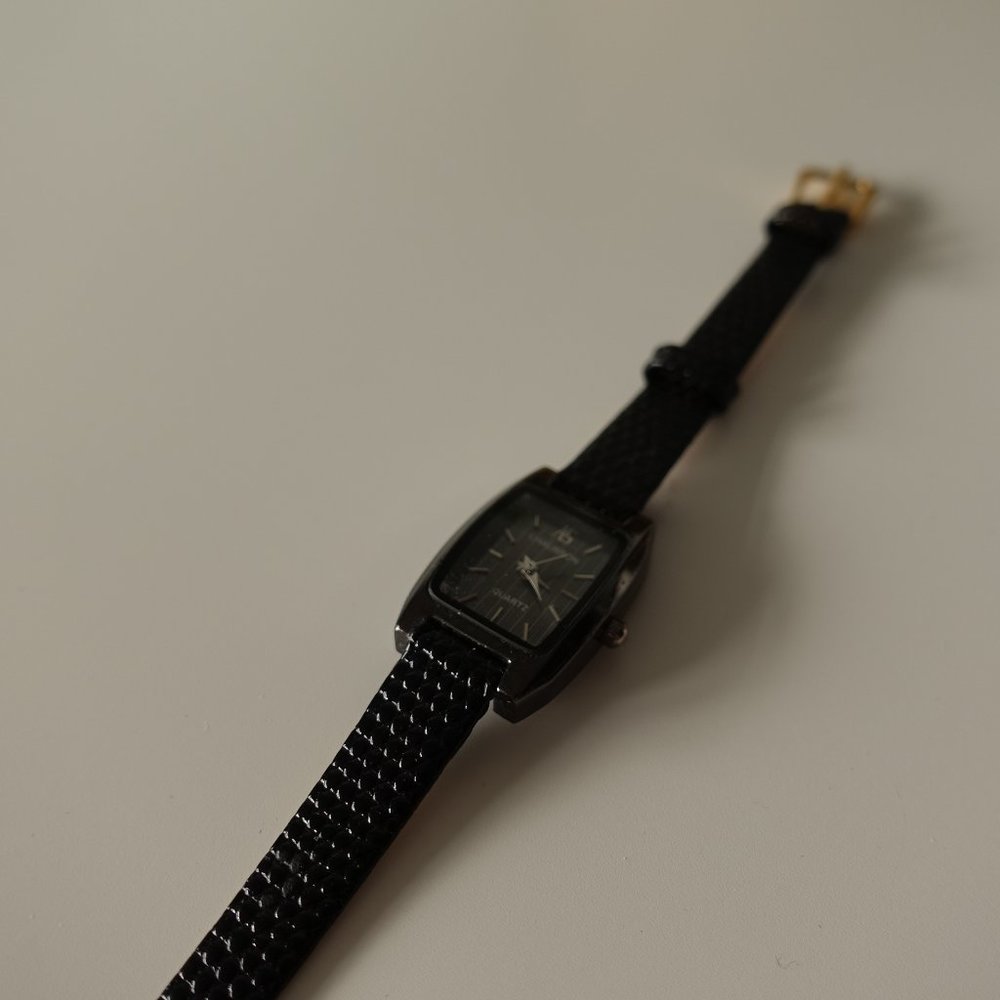 Watch - Picture 4 of 8